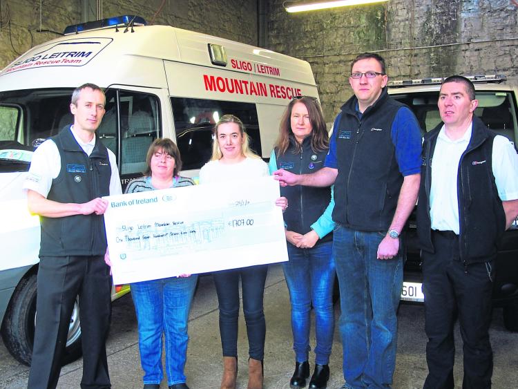 Family of man killed in landslide make donation to rescue team