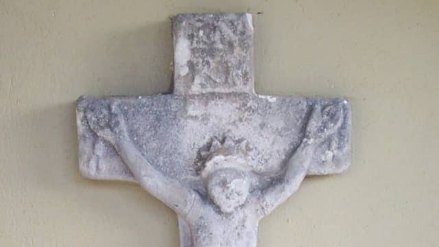 Annals of the Four Masters old stone cross in Bundoran