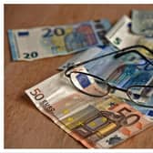 No tax cut for workers as Social Welfare recipients get weekly hike and Christmas bonus
