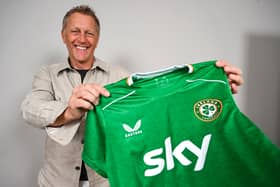 'We signed a dentist' - Fans divided as FAI announce shock new Ireland manager