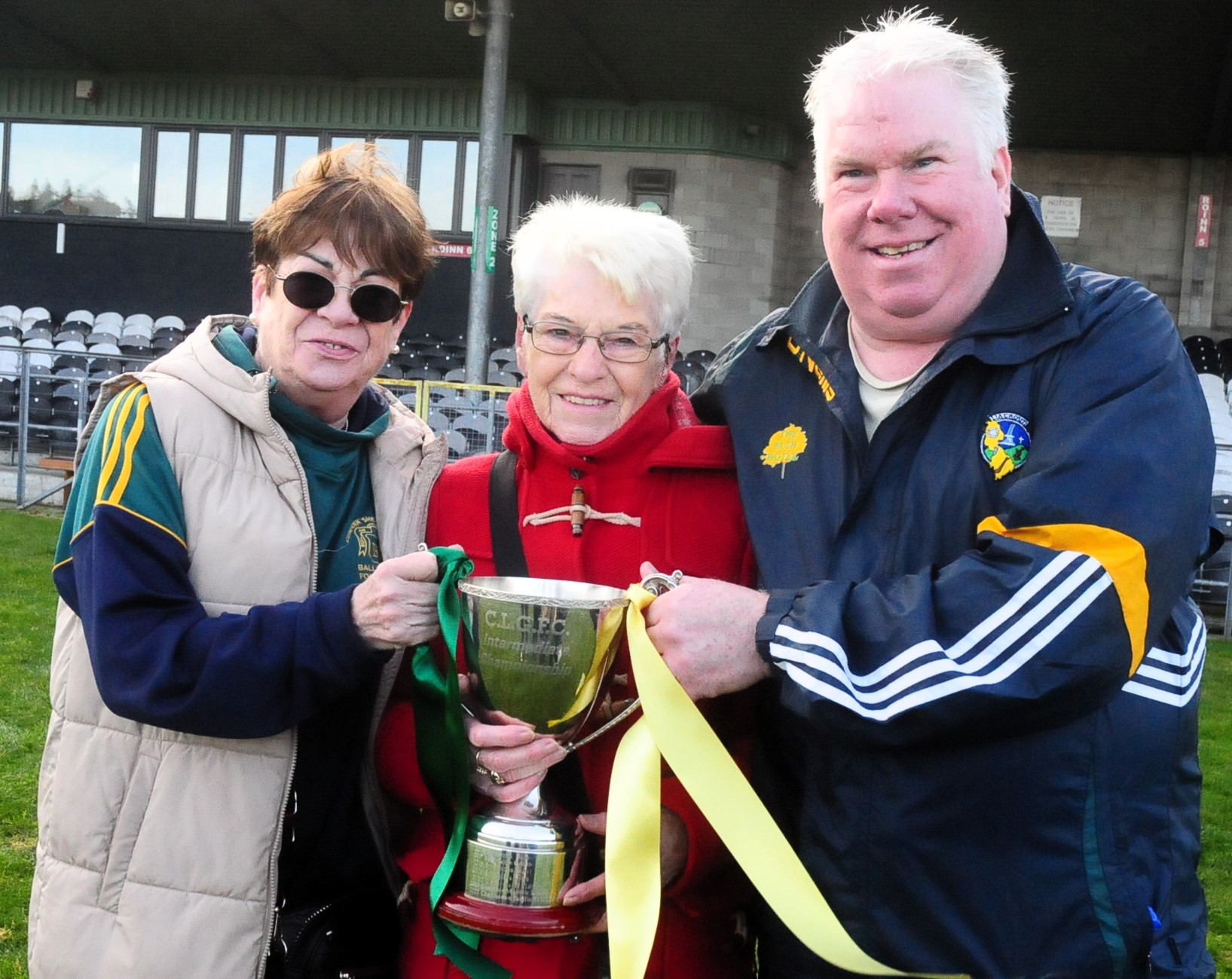 Victorious manager Brian Breen pictured with his sister Maureen and mother Josie after Saturday's victory Picture: Willie Donnellan