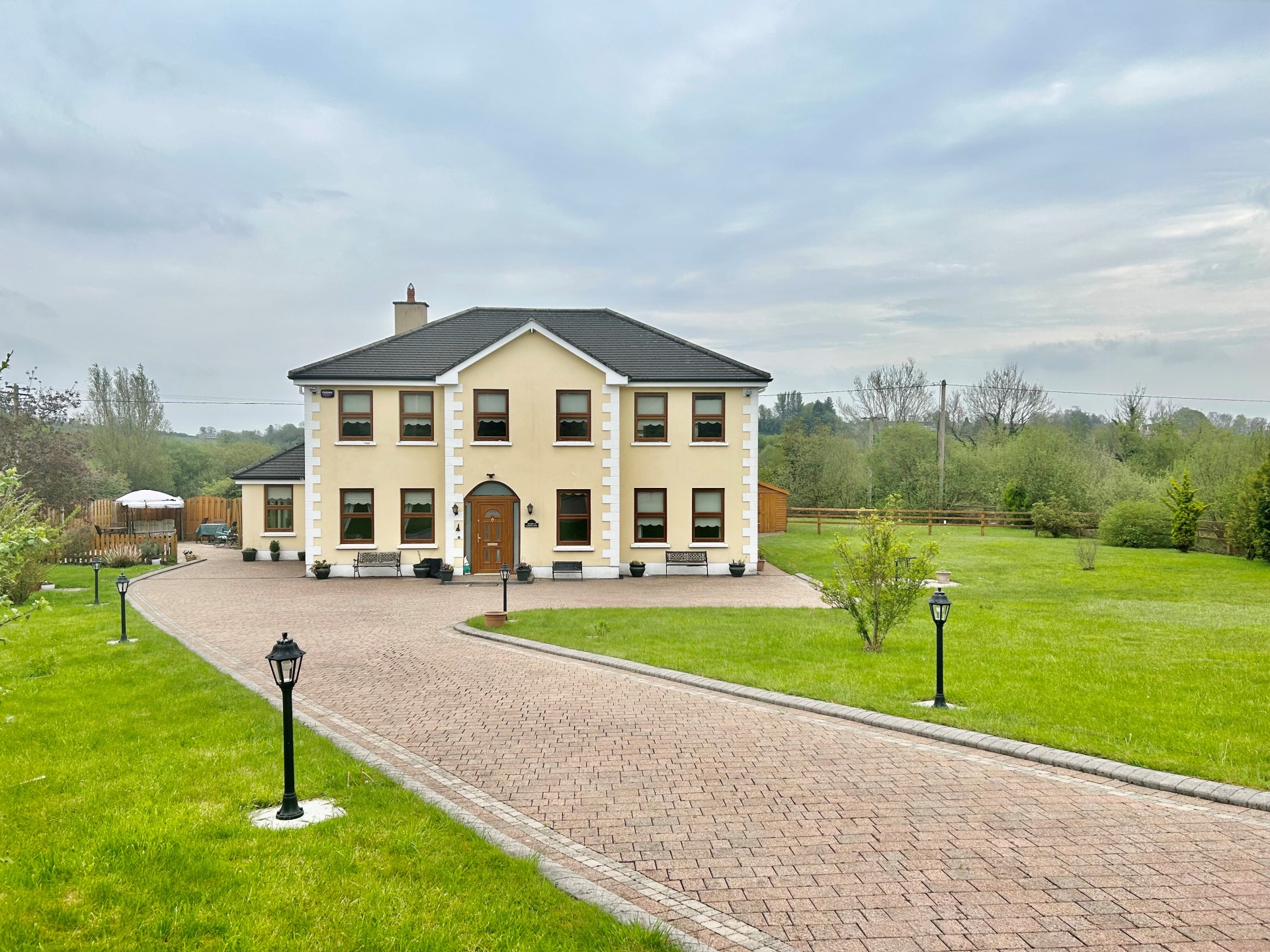 Clenahoo House, Ballynamony, Leitrim Road, Carrick-on- Shannon, Co Leitrim. €475,000. BER C1
