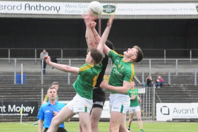 Ruairi O’Rourke opened the scoring after a minute when he made a nice catch from Colm McLoughlin’s long free and showed a nice turn of pace to cut in from the corner to score. Paul Honeyman saw a 50 yard free go rebound off the post with James Gilheaney’s follow-up going wide.