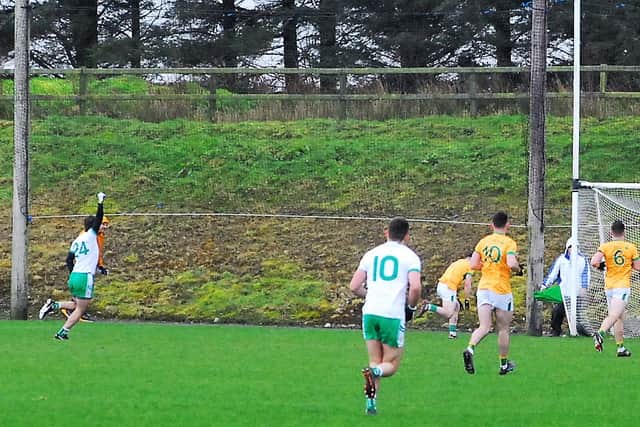 The last score of the half fell to London’s Conal Gallagher who scored a superb effort to leave Leitrim 0-7 to 1-1 ahead at the break although Mark Plunkett had a shot well dealt with by London keeper Noel Maher and Pearce Dolan had a bad wide.