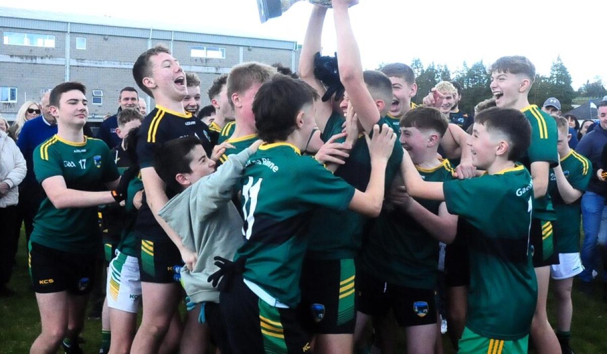 rinn-gaels-celebrate-victory-in-north-west-tool-hire-u15-fc-div-2-final