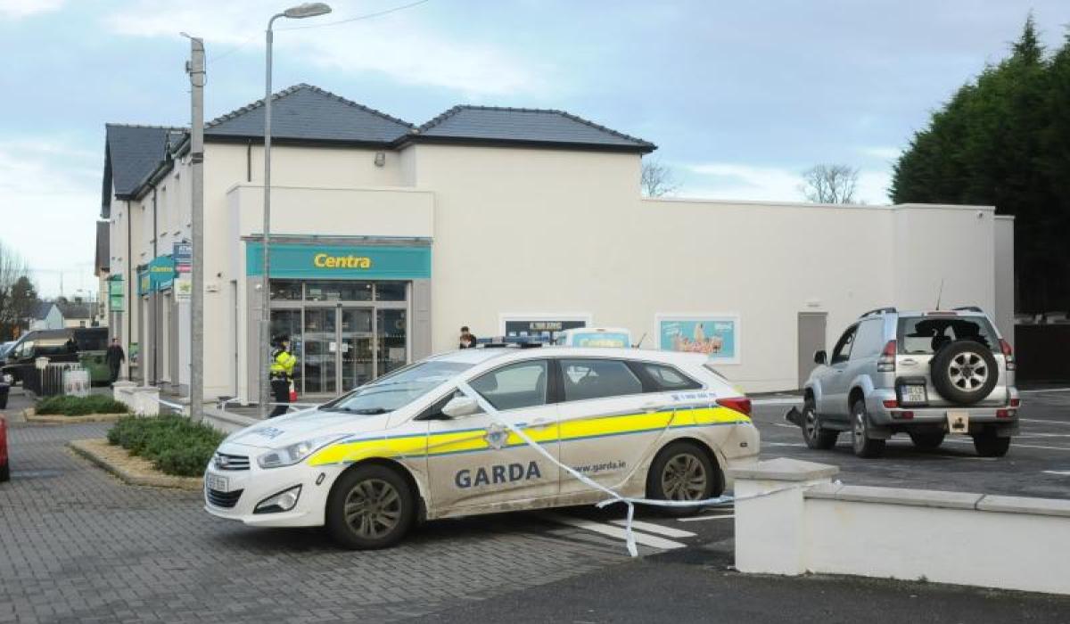  Leitrim Gardaí investigating Mohill Centra knifepoint robbery