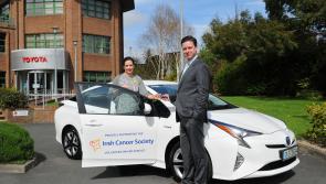 Toyota Ireland donates Prius to  Irish Cancer Society