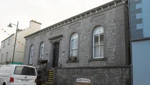 People voice their objection to sale of the Town Hall in Carrick-on-Shannon