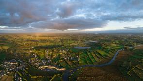 Temporary navigational markers downstream of Leitrim Village