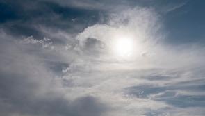 Dry and warm day continues with highs of 20 degrees this Monday