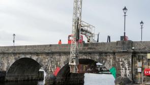 Significant traffic disruption in Carrick-on-Shannon as work begins on new bridge lights