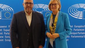 MEP MacManus meets Commissioner McGuinness as part of “Right to Cash” Campaign