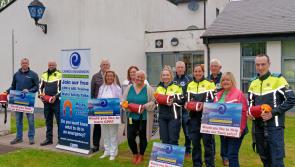 Carrick-on-Shannon Rapid River Responders purchase throw-bags and a defibrillator for An Garda Síochána
