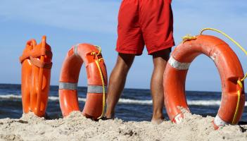 Baywatch in Donegal! Council starts recruiting for lifeguards for this summer