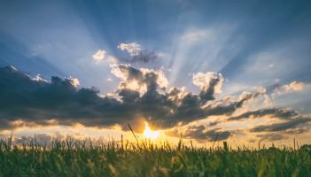 Dry bright day is expected across Leitrim, with temperatures due to drop tomorrow