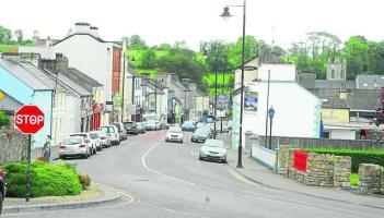 Leitrim councillor calls for extension of double yellow line on one side of the road and parking on the other