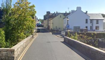 One-way road narrowing plan proposal revealed to address decade-long safety issue in Leitrim town