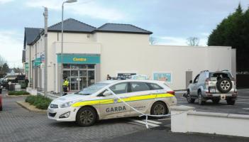 Leitrim garda&iacute; investigating Mohill Centra knifepoint robbery
