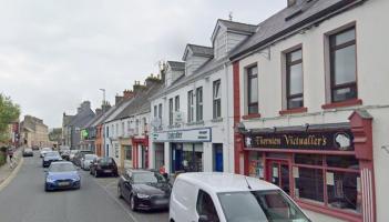 Long-stay parking affecting access to shops in Leitrim town, meeting hears