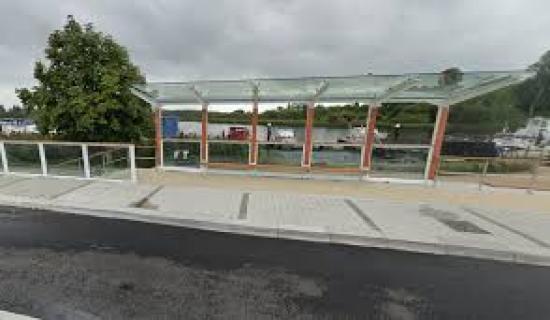 Residents in Leitrim town complain about 'tiny bus stop' despite high usage