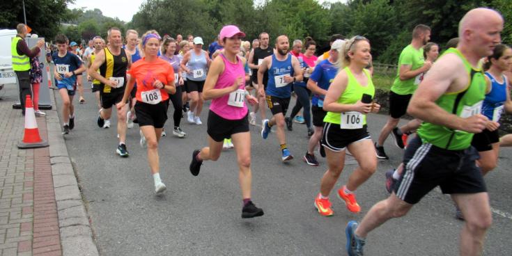 Colin cruises to Ballinamore Festival 10K win