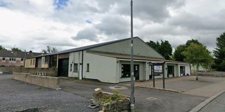 Unusual planning application links tile showroom with vehicle storage yard in Leitrim