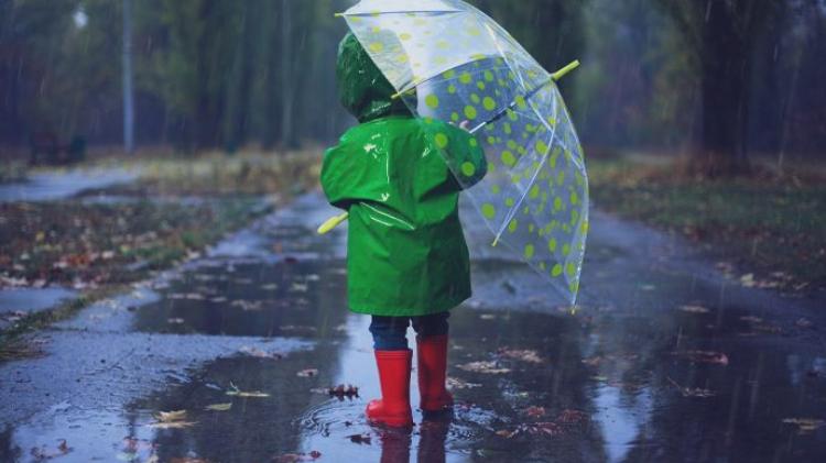 Wet morning to clear with weekend weather change promised