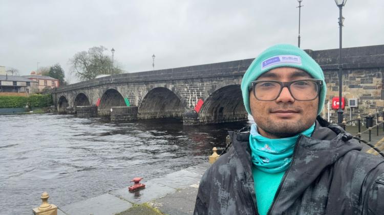 Charity walker stranded in Leitrim by weather during 26-county challenge