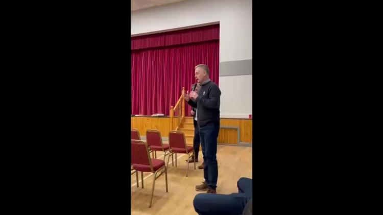 WATCH: Pearse Dotherty slams government for 'holiday' amid fuel crisis at Leitrim fuel meeting