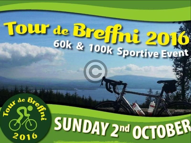 Cyclists on their bikes for Tour de Breffni 2016