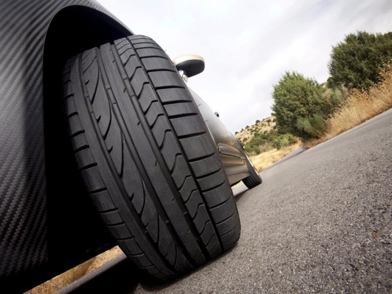 How to check your car tyres