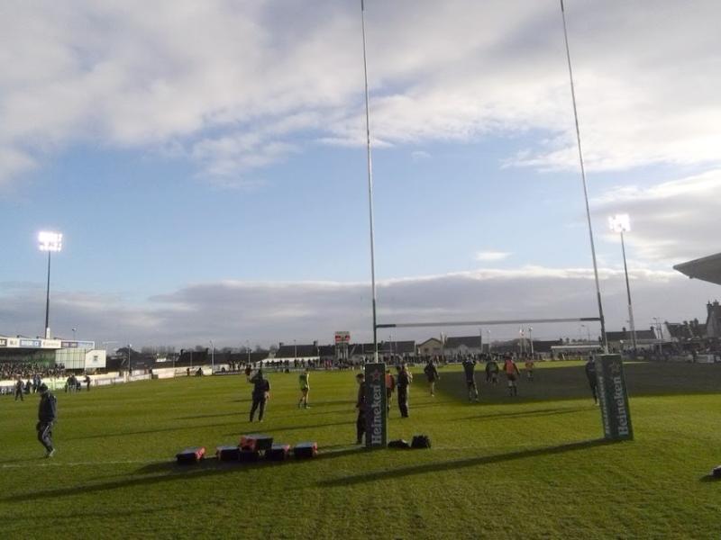 Gavin Thornbury signs for Connacht