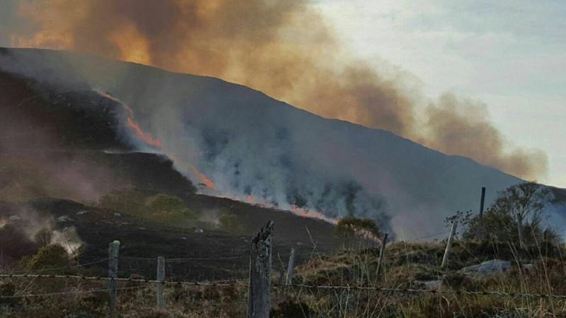 Progress being made battling fire but R287 remains closed