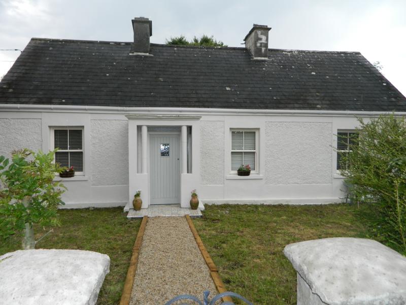 Recently refurbished cottage in Dromod