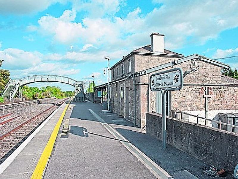 Broad welcome for taxi rank at Carrick-on-Shannon Train Station
