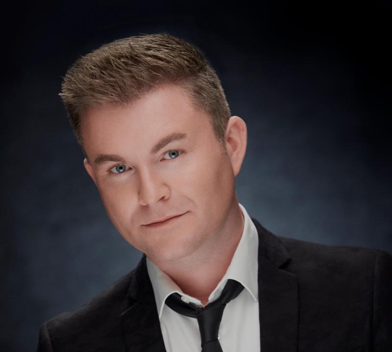   Country star Michael English set for The Landmark