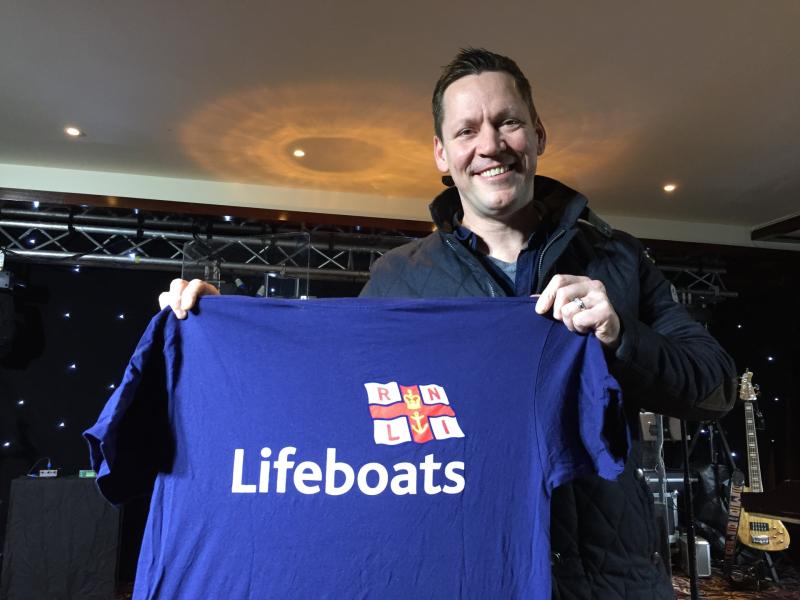 Country star Robert Mizzell to perform at Bundoran RNLI Lifeboat Dance