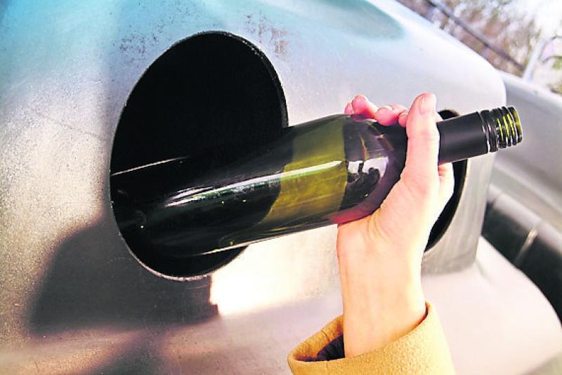 Recycling figures down for glass, aluminium and paper