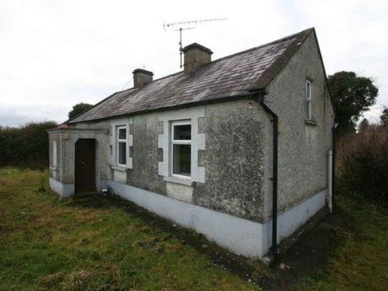 Irish Americans being urged to take a look at this Co. Longford cottage on sale for $43,000