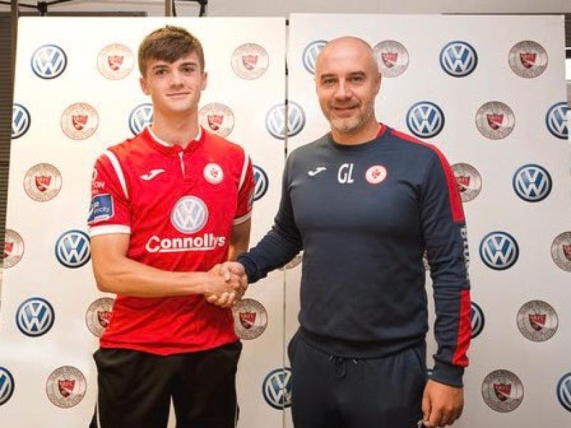 Leitrim's Niall Morahan signs first pro contract with Sligo Rovers
