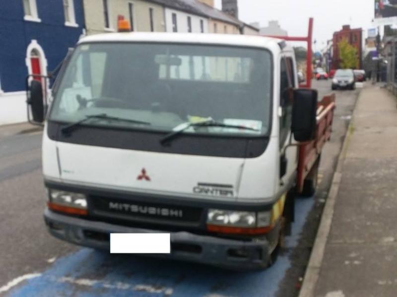 Carrick-on-Shannon motorist receives €150 fine for parking in disabled bay
