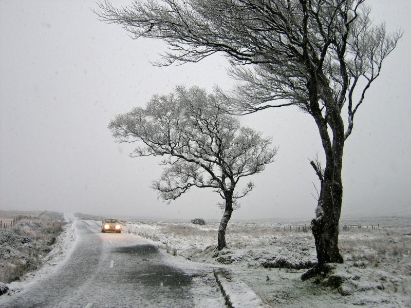 Met Éireann issues status yellow ice warning 