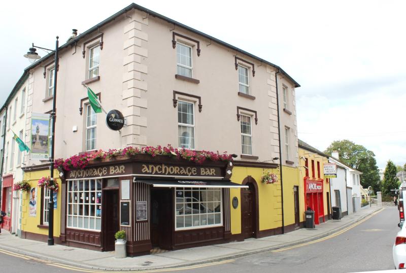 Iconic Carrick pub comes onto the market
