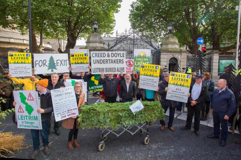 Save Leitrim bring demonstration to D&aacute;il &Eacute;ireann
