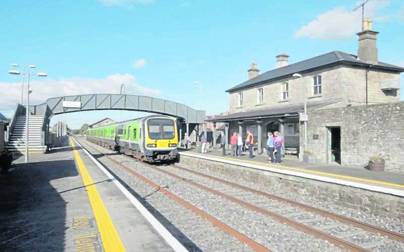 Criticism of online only parking at Dromod railway station