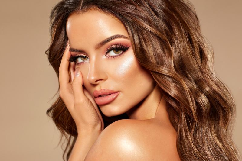 Ballymahon's Maura Higgins launches 34-piece make-up range with Inglot