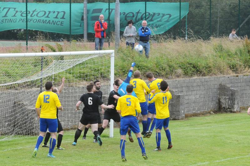 Frustrated Manor Rangers draw little comfort from Bee Park stalemate