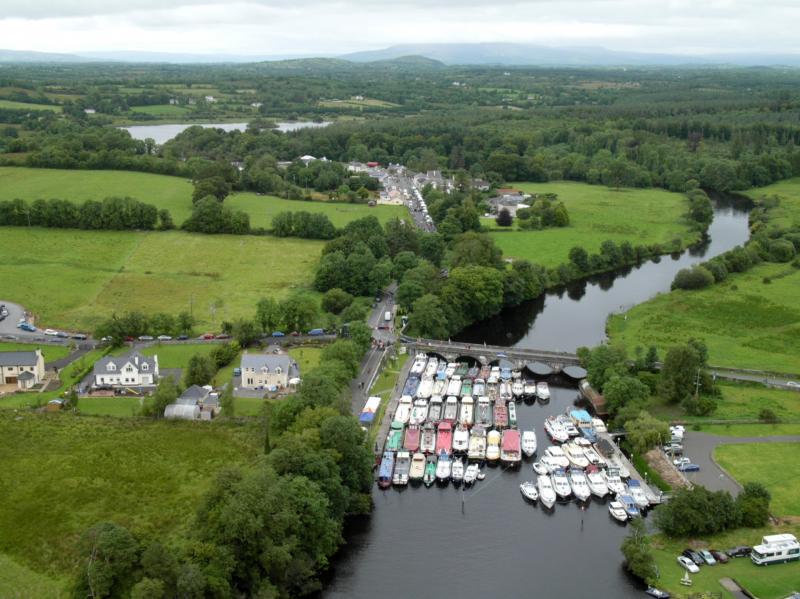 Four people rescued from boat that caught fire in Leitrim