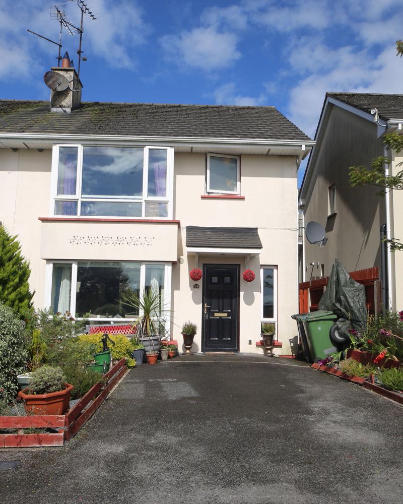 Immaculate Arva property ready for immediate occupation