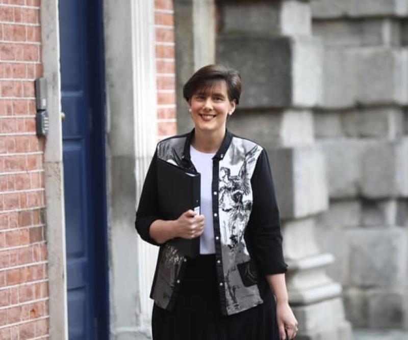 Minister Foley launches new smartphone policy for primary schools 